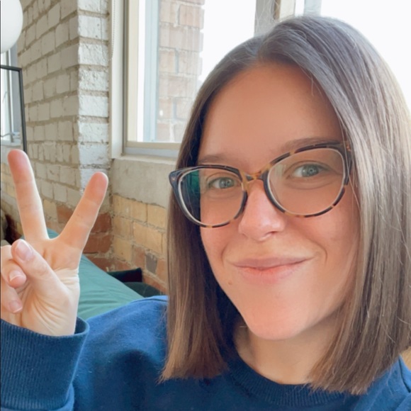 Meet your Posher, Michelle - Picture 1 of 1